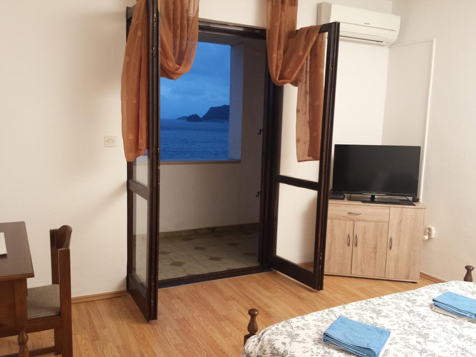 Apartments "Villa Mungos" Sobra 外观 照片