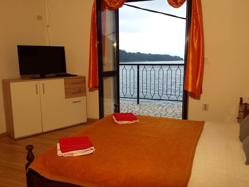 Apartments "Villa Mungos" Sobra 外观 照片